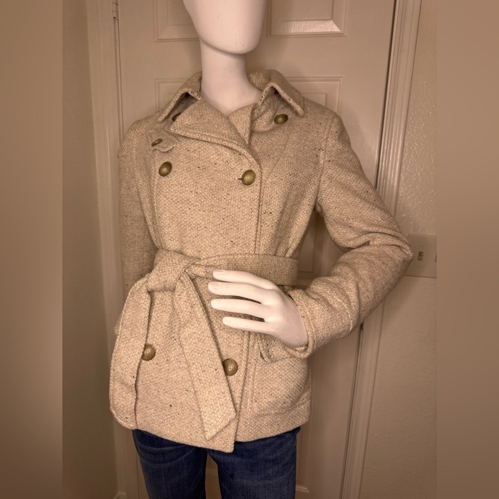 Banana Republic Women's Cream Double-Breasted Coat